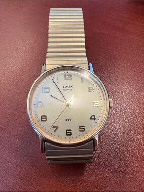 Timex Men’s Gold Tone Round Classic Analog Watch